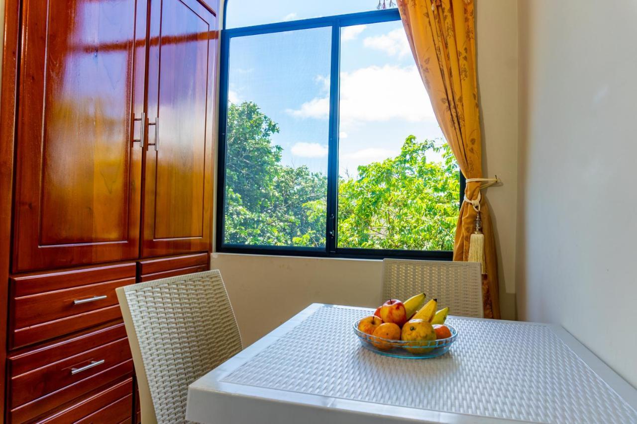 Cucuve Eco Hostal Puerto Baquerizo Moreno Eksteriør billede