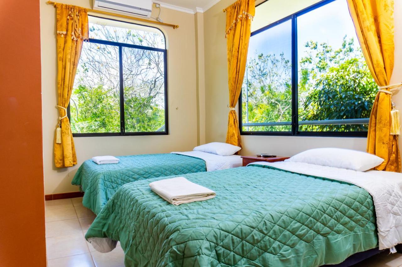 Cucuve Eco Hostal Puerto Baquerizo Moreno Eksteriør billede